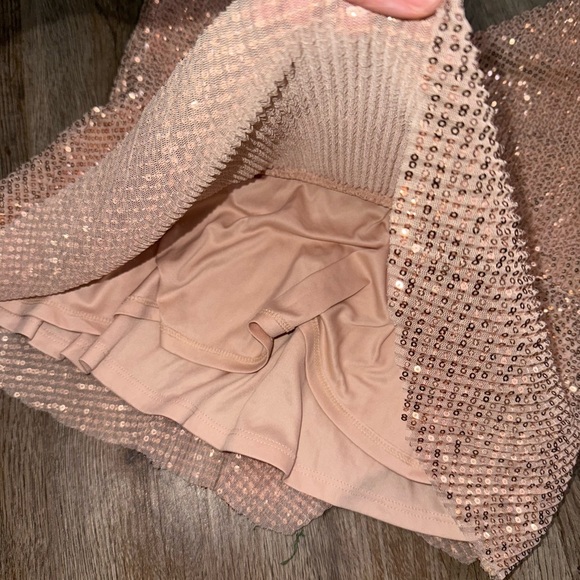 Express • Rose Gold Sequin Peplum Cami Blouse - Picture 7 of 10
